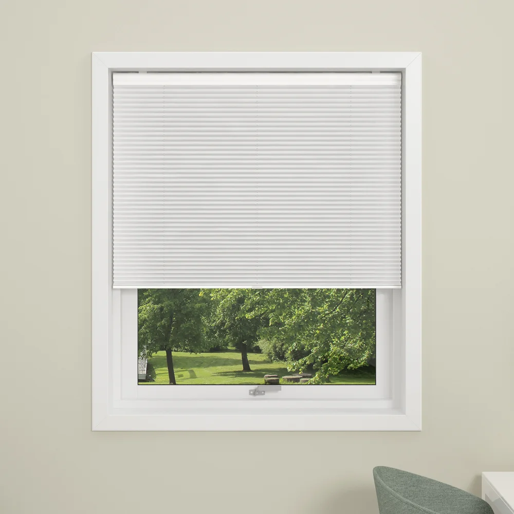 DEBEL PLISSÉGARDIN TOUCH LYSREDUSERENDE 70% HVIT 80X160 v:3712284 DEBEL PLISSÉGARDIN TOUCH LYSREDUSERENDE 70% HVIT 80X160 v:3712284
