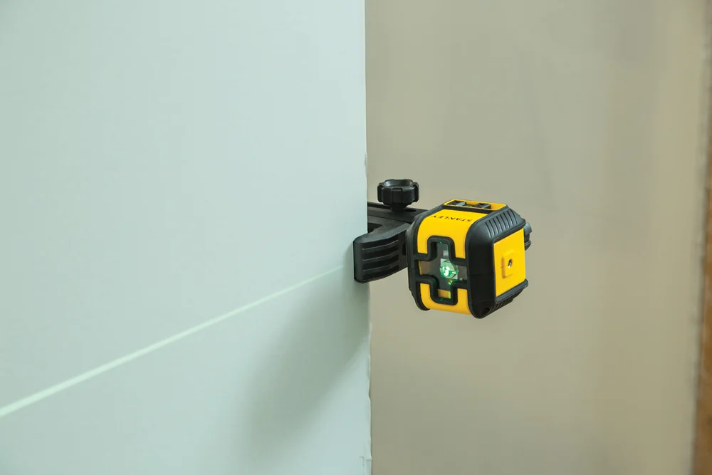 Krysslinjelaser Cubix STHT77649-1 m/ stativ og veske v:1049869