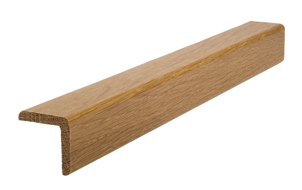 EIK 21X021 VINKELLIST LAKK v:4692204